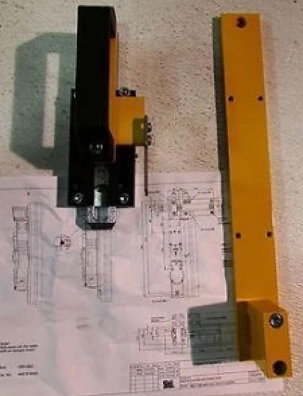 Pasador para interlock derecho SBR-M00 Omron 44535-8000