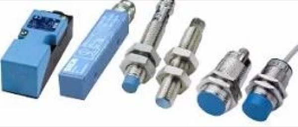 Sensor de proximidad M8 PNP NP 2mm SICK IM08-02BPS-ZT-0